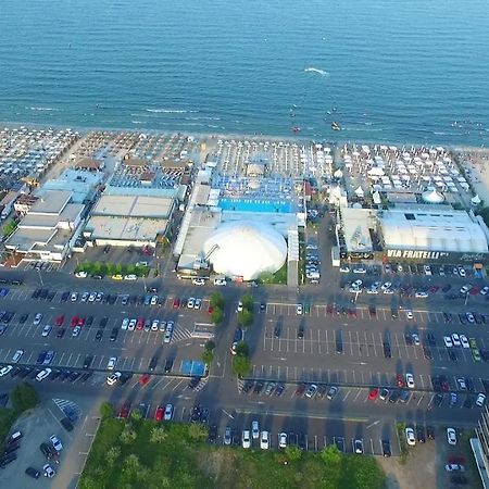 Ferienwohnung Aqua Vista Fratelli - Vedere Top La Mare Si Lac - Summerland Mamaia Exterior foto